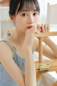 鞭子藤条打屁屁